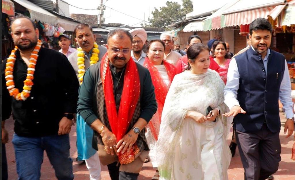 MLA Randhawa, JMC Commissioner review Navratra arrangements at Bahu Fort