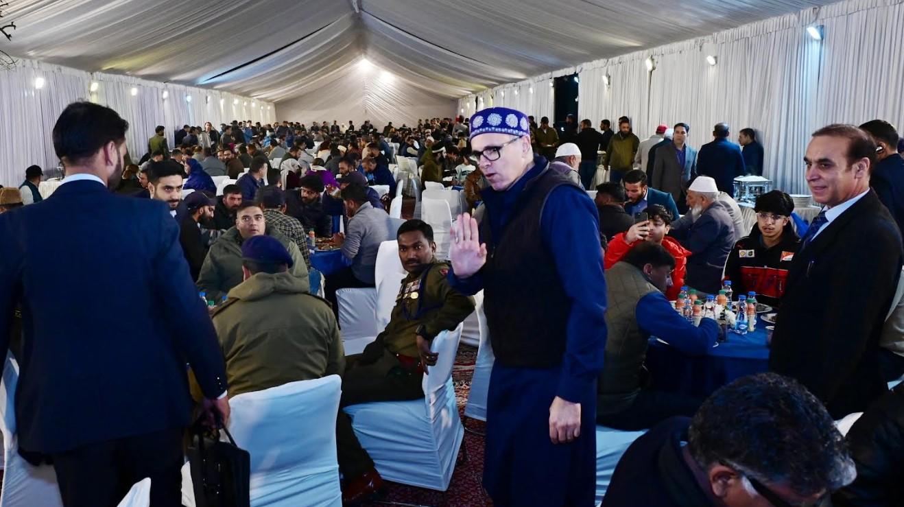 CM Omar Abdullah hosts Iftaar in Srinagar, emphasizes unity and compassion