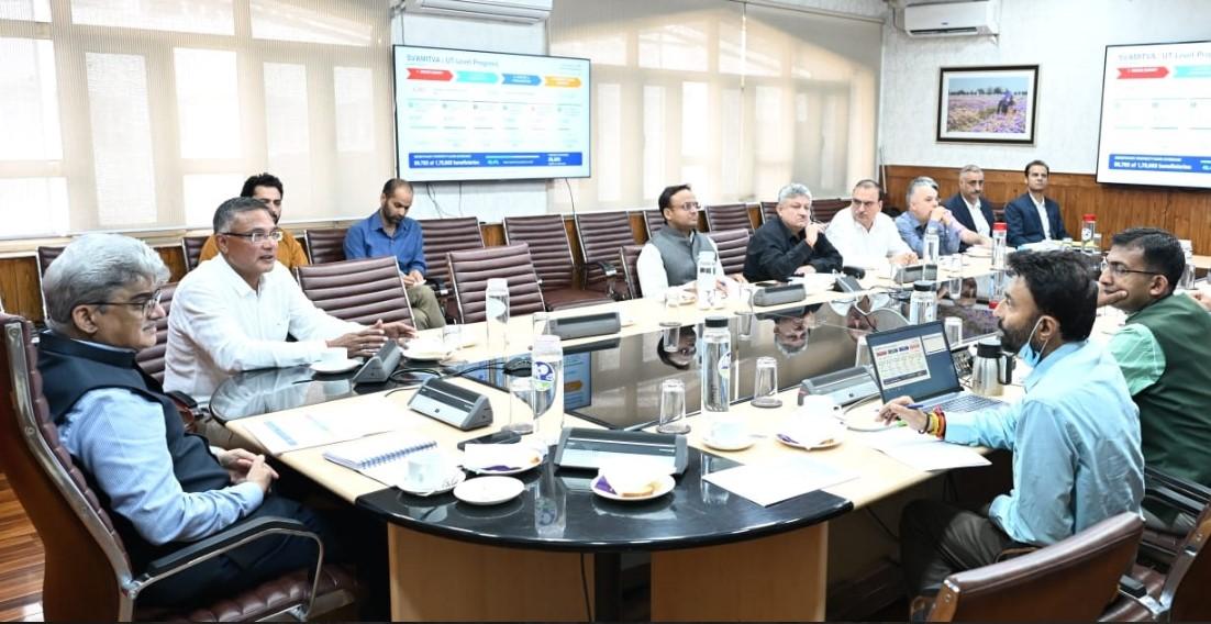 CS sets daily monitoring mechanism to fast-track SVAMITVA, AgriStack programmes