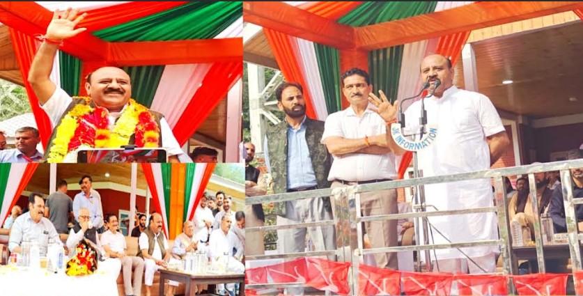 Surinder Choudhary holds public outreach programme at Chatroo; announces small Industrial Estate