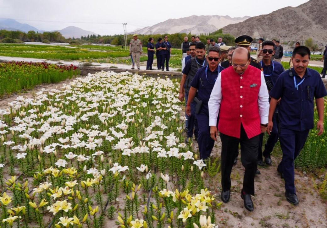LG Saxena Dedicates World’s Highest-Altitude Twin Flower Fields in Leh to People