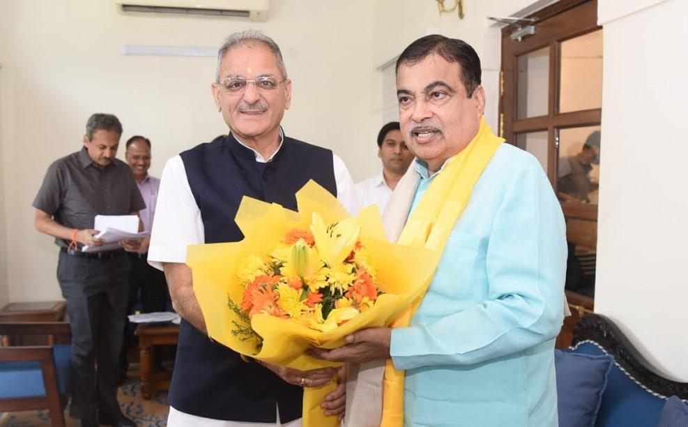 LG Kavinder Gupta meets Union Minister Nitin Gadkari in New Delhi