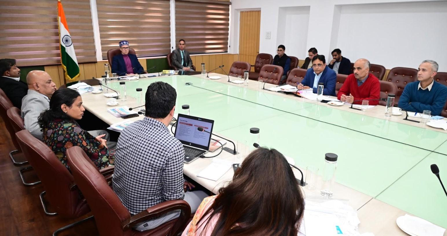 CM Omar Abdullah reviews tourism promotion strategy