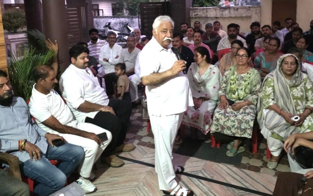 BJP-led Centre degraded J&K’s status, deprived people of political rights: Sadhotra