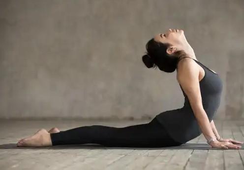 5 simple yoga asanas to practice daily in the morning to get rid of fatty liver