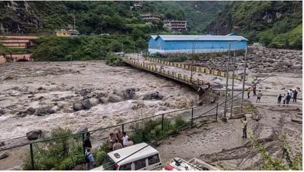 Himachal Pradesh: 10 dead as cloudbursts, flash floods batter several districts, IMD issues red alert