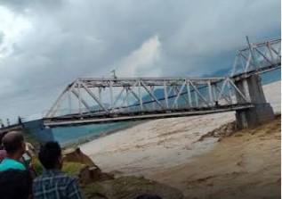 Over 22,000 people affected, train services suspended as first wave of floods hits Assam