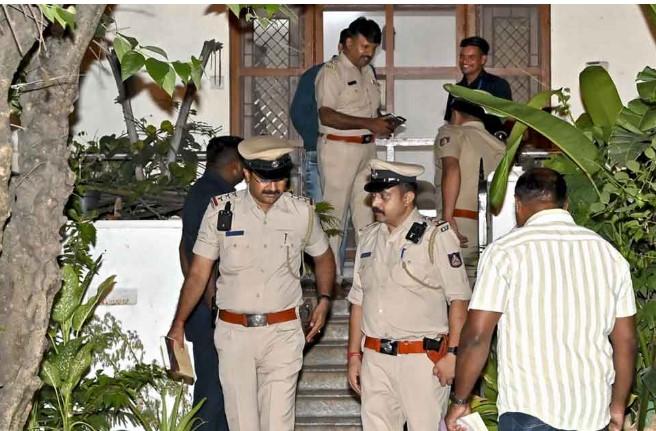 Ex-DGP murder case: Wife threw chilli powder before stabbing, say police