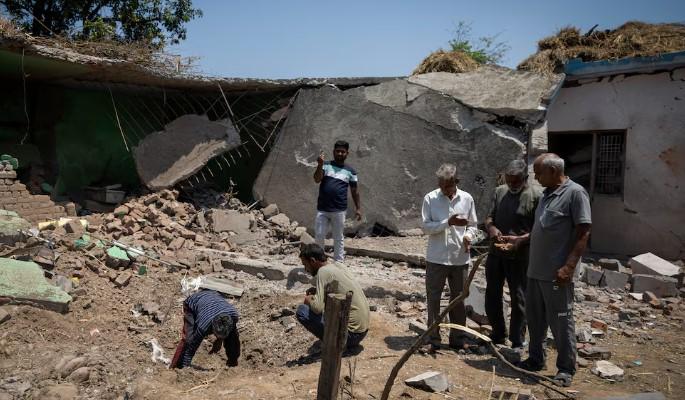 Border dwellers devastated by Pakistani shelling demand shelter
