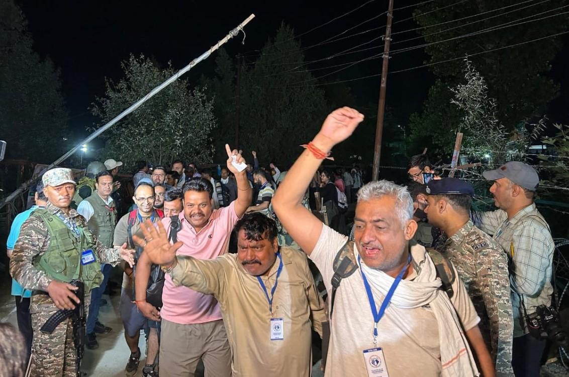 Second batch of over 5,200 pilgrims leave for Amarnath yatra from Jammu