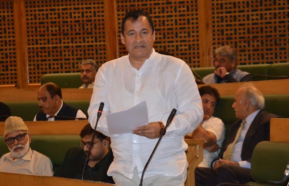 Govt intensifies measures to curb spurious pesticides, promote safe and judicious use in J&K: Javid Dar