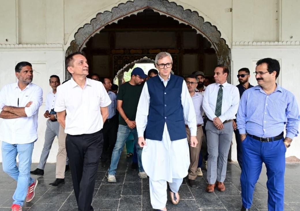 CM Omar Abdullah visits Shalimar Garden to take stock of restoration works