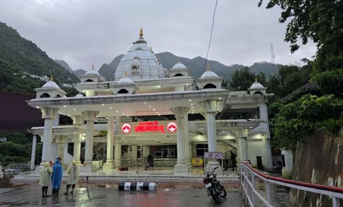 Pilgrimage to Mata Vaishno Devi suspended for 11th consecutive day