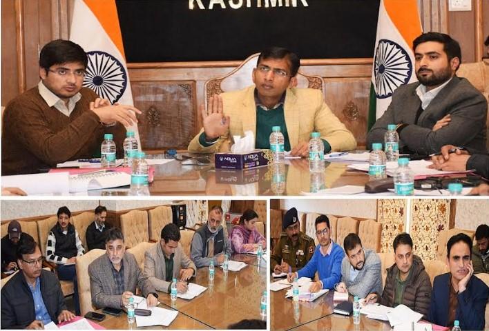 Div Com Kashmir chairs Multi-Disciplinary Committee meeting on Traffic Management