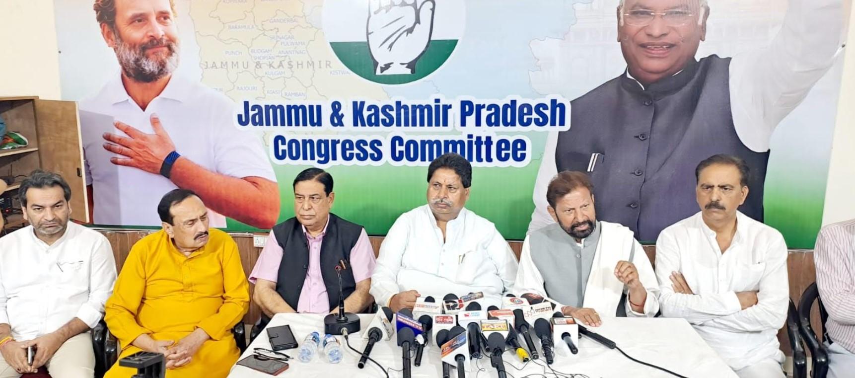 Congress questions BJP, Centre for deteriorated situation in Jammu region