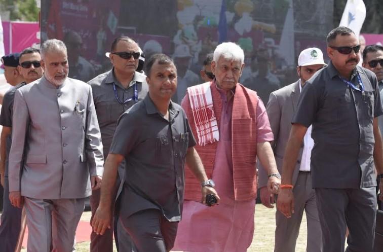 Lieutenant Governor Joins Nasha-Mukt J&K Campaign in Pulwama