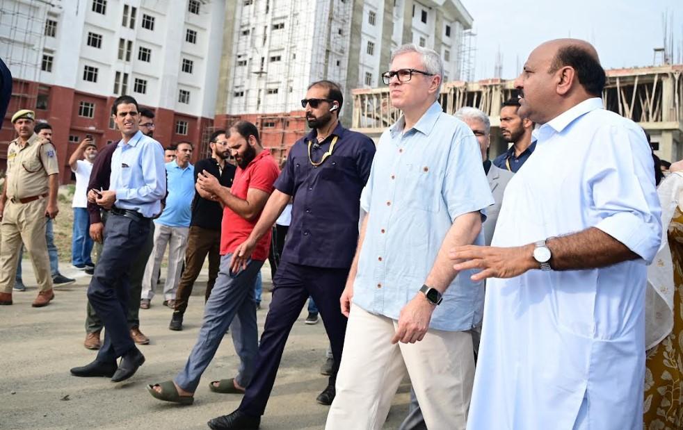 At first light, CM Omar Abdullah takes the pulse of Srinagar’s development