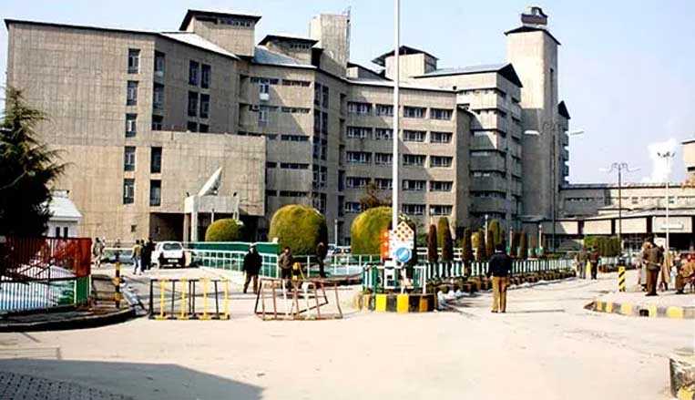 Nursing student injured in Oxygen cylinder explosion at SKIMS