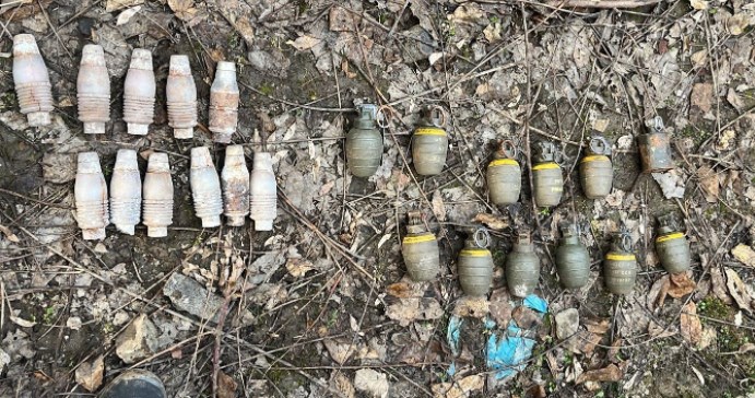 J&K: Security forces avert major threat; recover 11 grenades & 11 UBGL from Baramulla