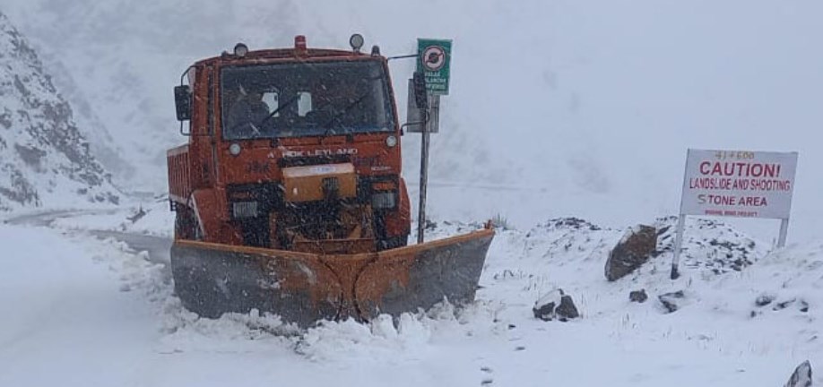 Dip in mercury after snow, rain in Jammu and Kashmir