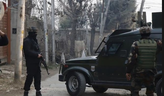 Policeman shot at by terrorists in J-K’s Anantnag