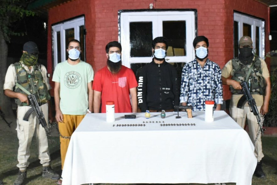 2 OGWs Of LeT Coming From Dangerpora Arrested In Kashmir's Sopore