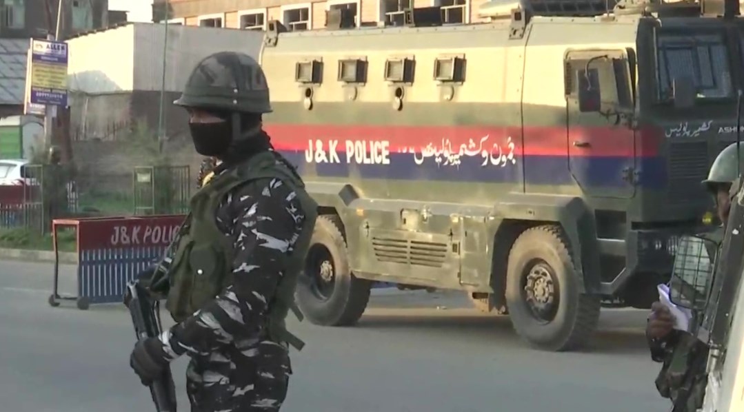 Srinagar: 3 LeT terrorists, who killed Khanmoh's Sarpanch, neutralised