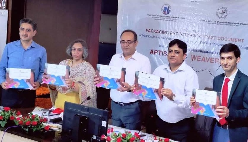 Initiative will enhance sales, earnings of artisans, weavers: Rohit Kansal
