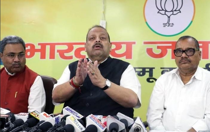  Cong singularly responsible for all Mess in J&K: Devender Singh Rana