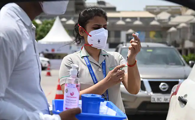 India reports 32,937 fresh COVID cases, 417 deaths in 24 hours, recovery rate stands at 97.46%