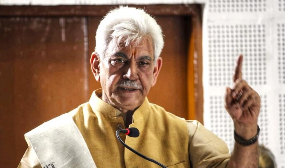 Lt Governor addresses National Seminar on NEP-2020 at Mahatma Gandhi Kashi Vidyapith, Varanasi