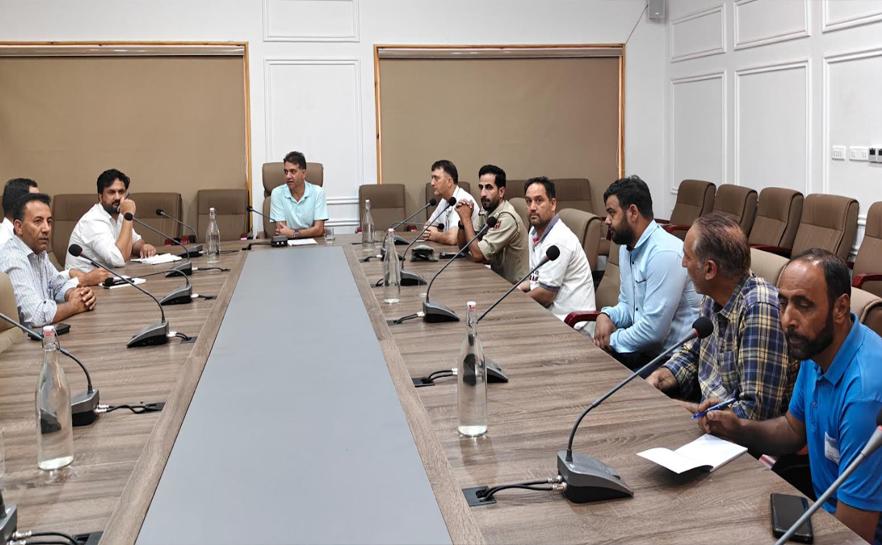 Preparations reviewed for 1st International Film Festival J&K at Gulmarg