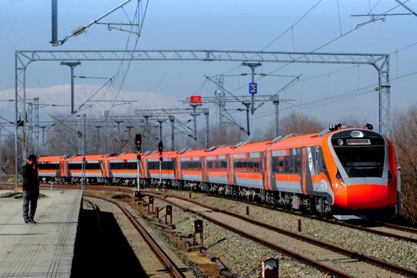 Vande Bharat to make experimental halt at Anantnag