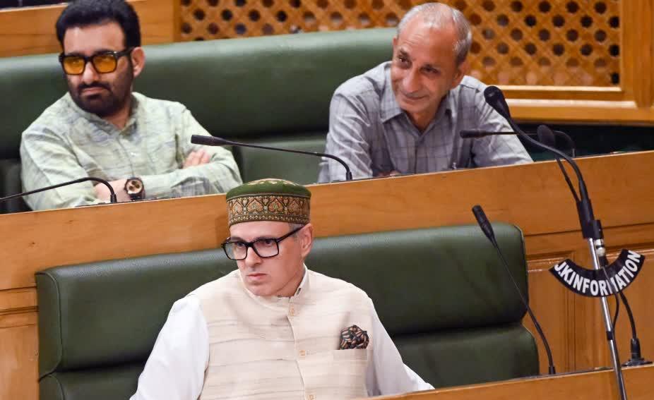 J&K Govt Approves 06 free Gas Cylinders for AAY Families; BJP says Ruling Party promised 12