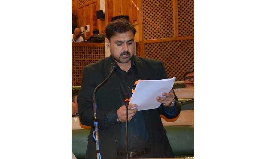 Six free LPG cooking gas cylinders provisioned for AAY families per year : Satish Sharma