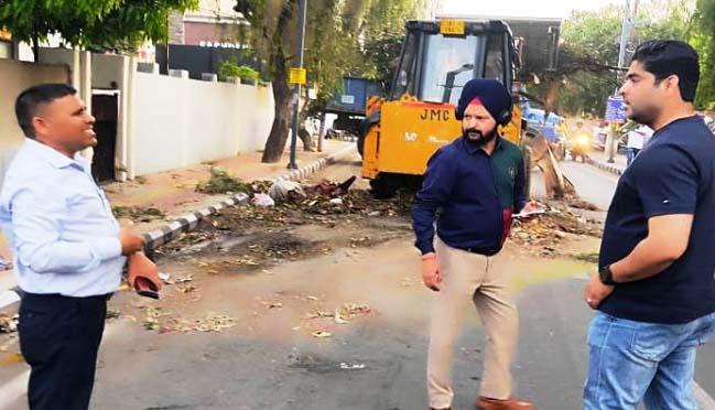 JMC workers working tirelessly to keep city clean: JMC Commissioner