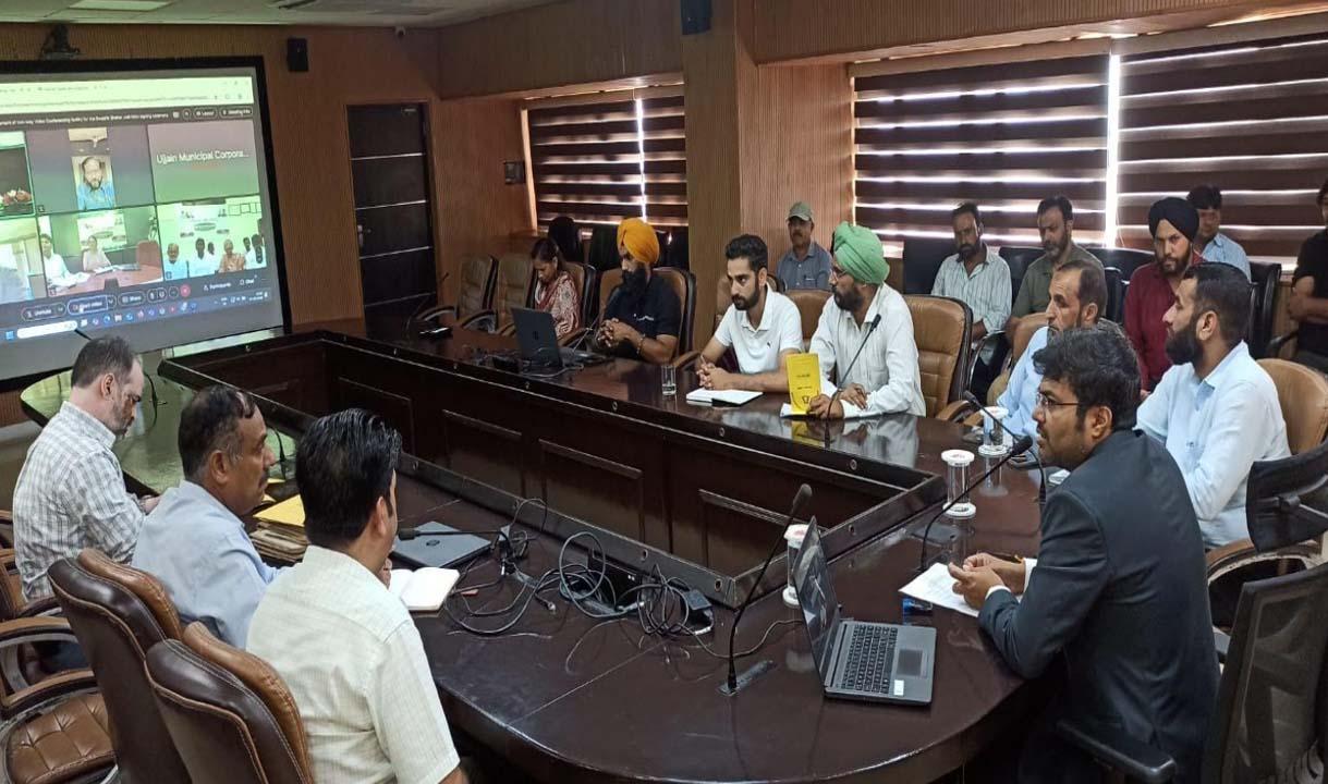 JMC Commissioner reviews street light maintenance; Suspends 3 employees for negligence