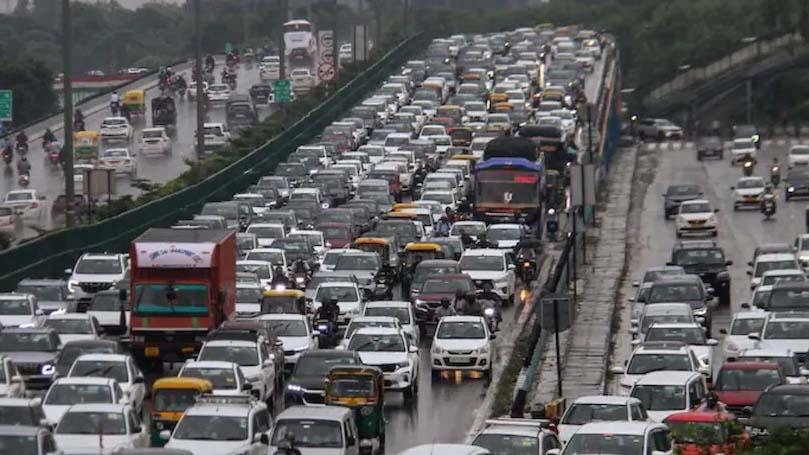 Govt hikes fitness test fee for over 20-year-old motor vehicles