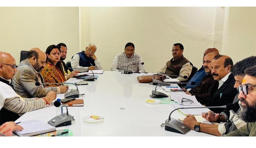 BJP reviews organization across J&K, Sat Sharma calls for grassroots empowerment