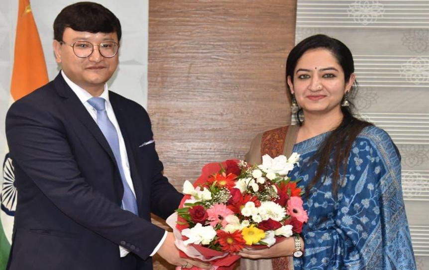 Minga Sherpa assumes office as Deputy Commissioner Udhampur