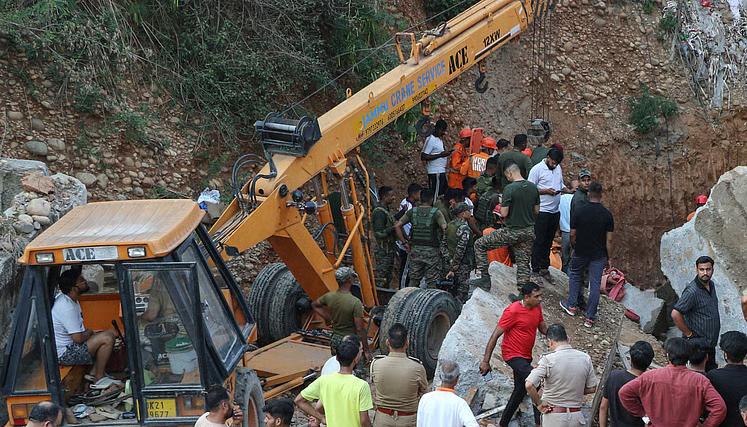 Jammu: Three bodies recovered, two injured after old bridge collapse in Bantalab; probe ordered