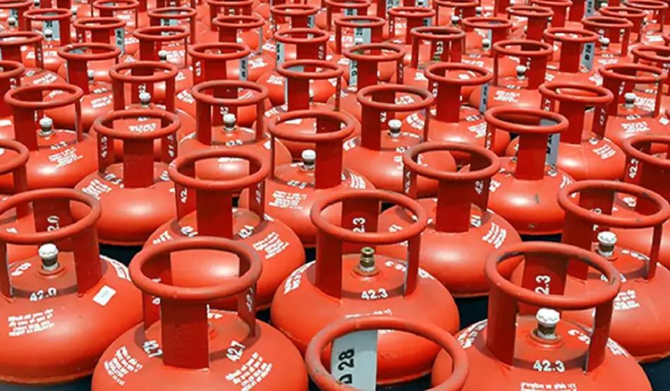 Govt invokes Essential Commodities act to ensure LPG supply, orders refineries to divert key streams