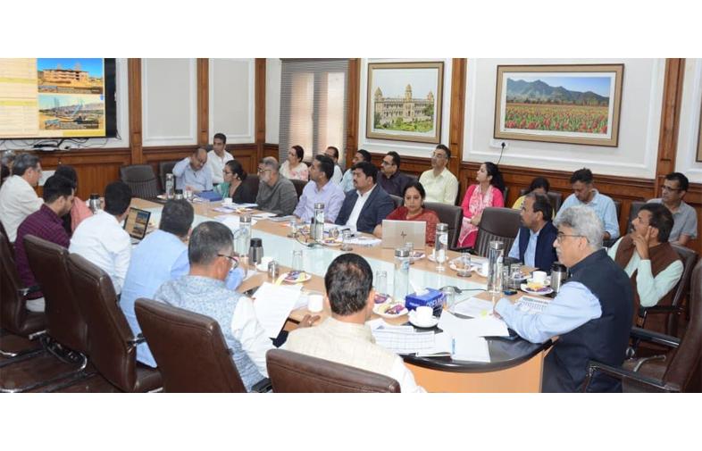 CS takes stock of migrant rehabilitation measures, stresses improved grievance redressal mechanism
