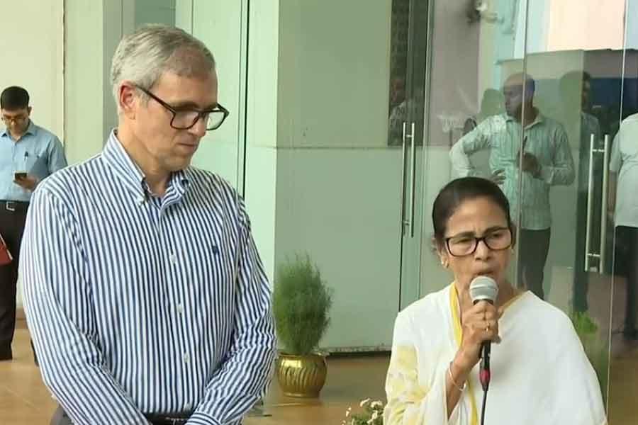 Mutual tourism growth possible between J&K and West Bengal: CM Omar Abdullah