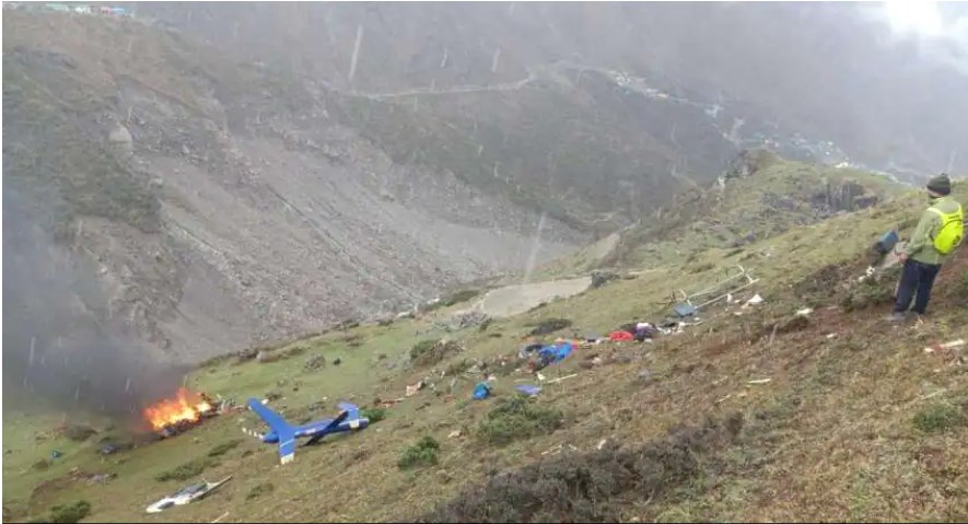 2 pilots among 6 dead as helicoptor crashes near Uttarakhand's Kedarnath