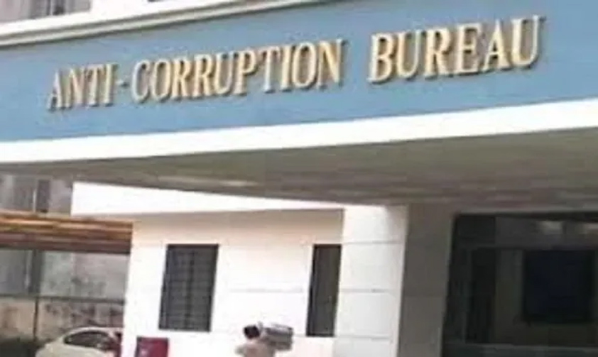 J&K: ACB traps and arrests Works Supervisor for demanding and accepting bribe of Rs 8000
