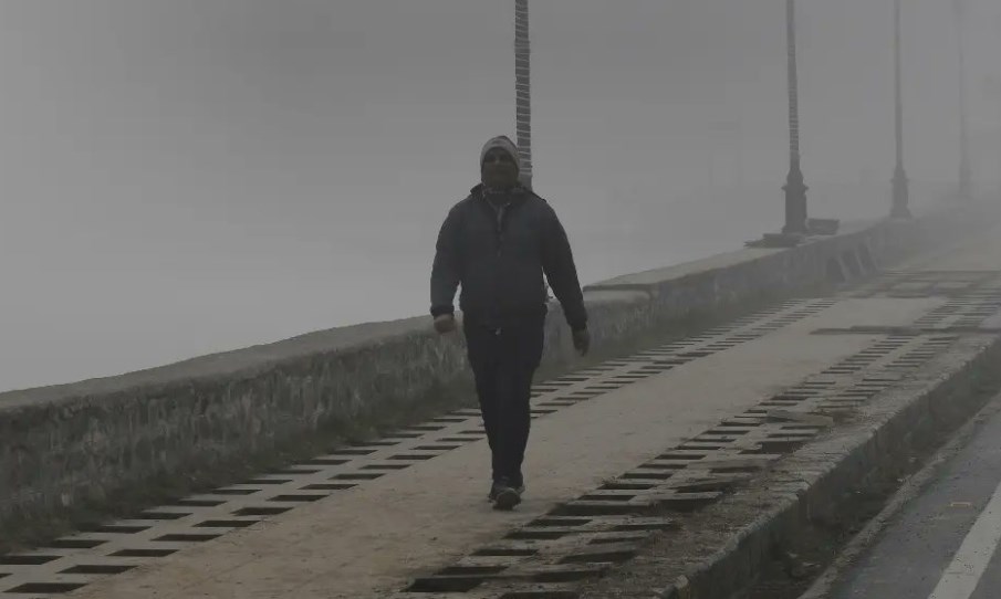 Srinagar records season’s coldest night, Shopian freezes at minus 4.1 Celsius