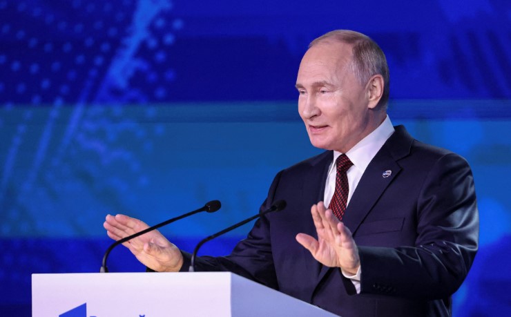 India deserves to be in list of global superpowers as its economy is growing faster than in any other country: Putin