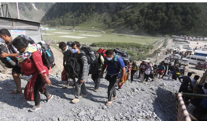 Carrying RFID cards must for Amarnath Yatris for safe journey: J&K Govt