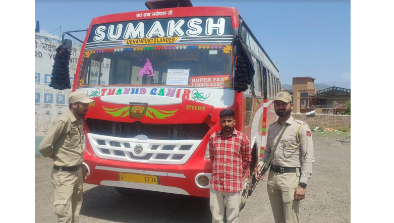 Viral Video of negligent driving:  MVD Udhampur seized vehicle, initiates process for suspension of driving licence